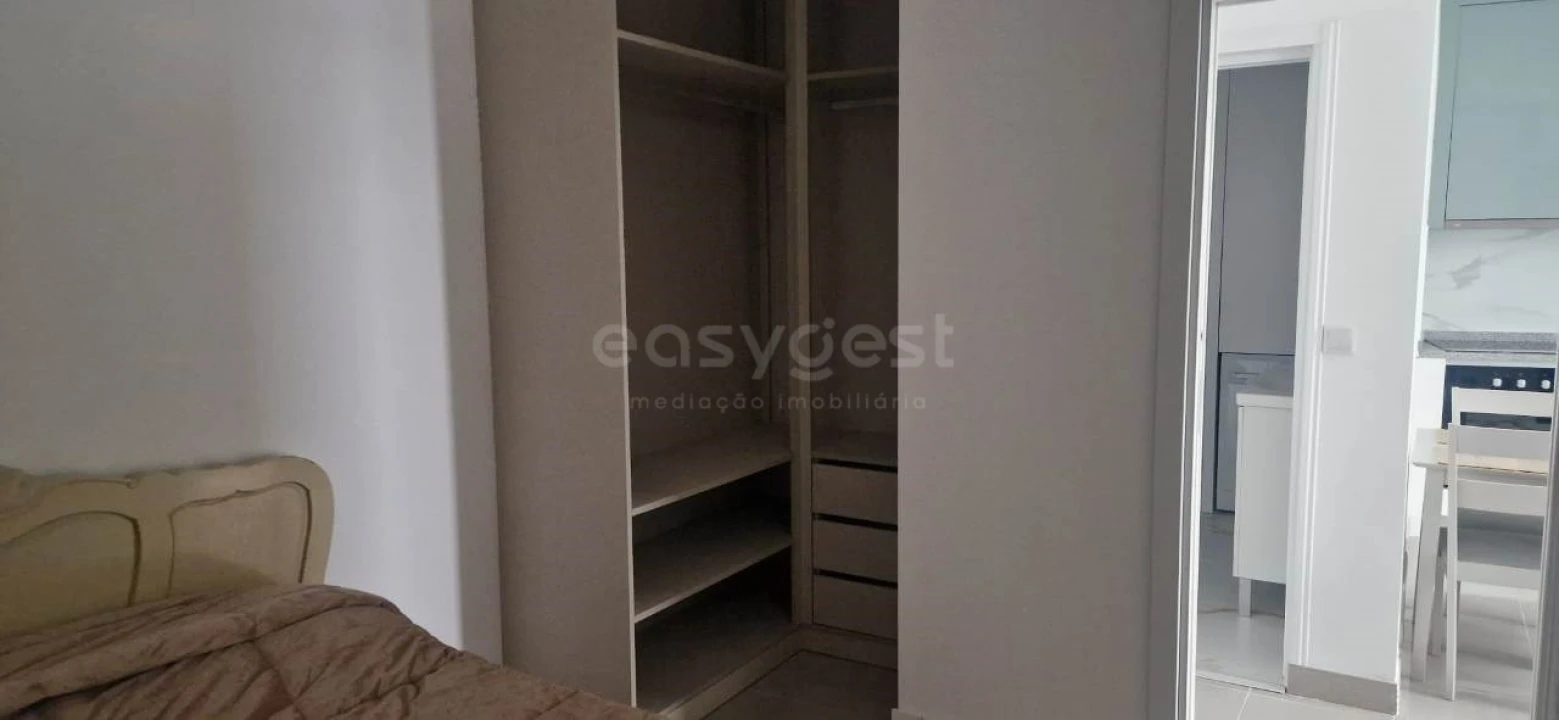 Apartamento T1 para Venda em Glória e Vera Cruz Foto 17