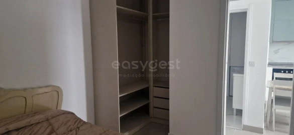 Apartamento T1 para Venda em Glória e Vera Cruz