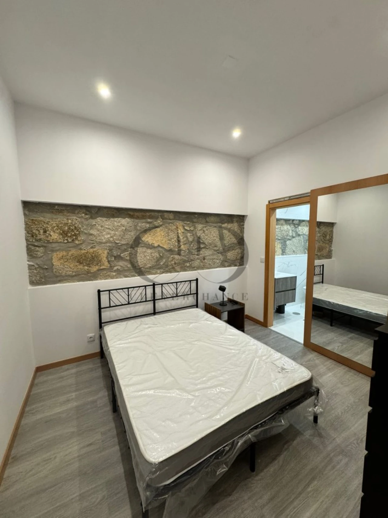 Quarto para Arrendamento em Santa Marinha e São Pedro da Afurada Foto 1