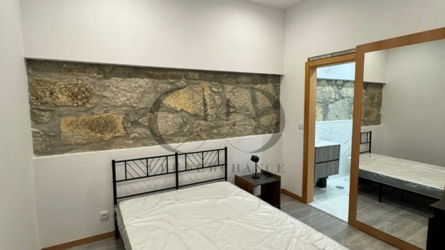 Quarto para Arrendamento em Santa Marinha e São Pedro da Afurada