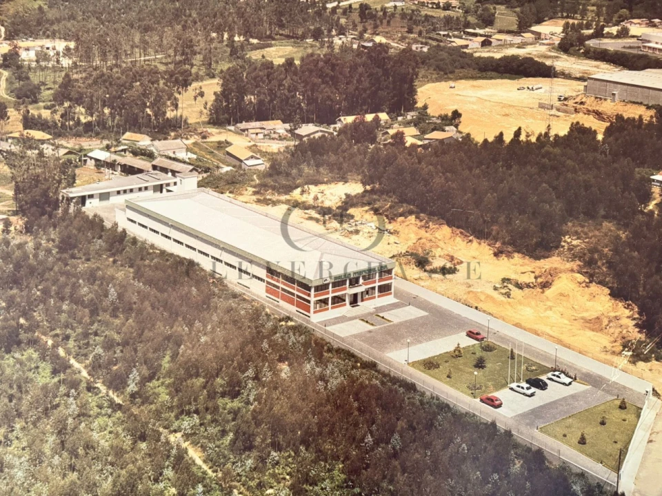 Armazém para Venda em Gulpilhares e Valadares Foto 33