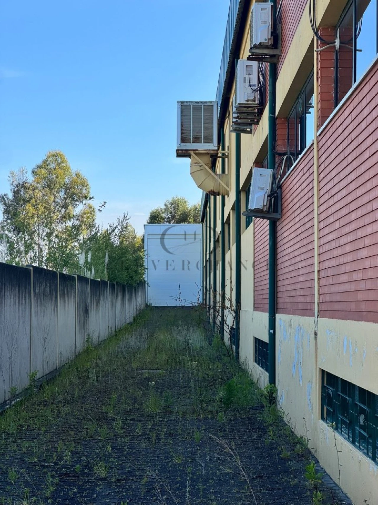 Armazém para Arrendamento em Gulpilhares e Valadares Foto 4