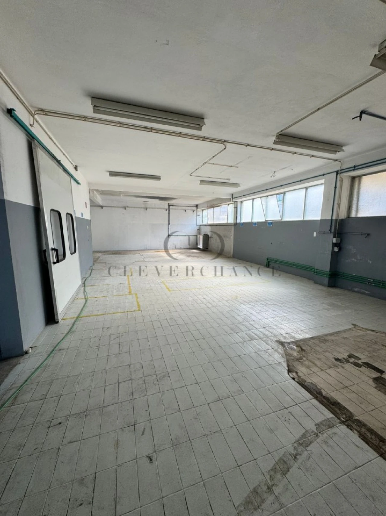 Armazém para Arrendamento em Gulpilhares e Valadares Foto 10