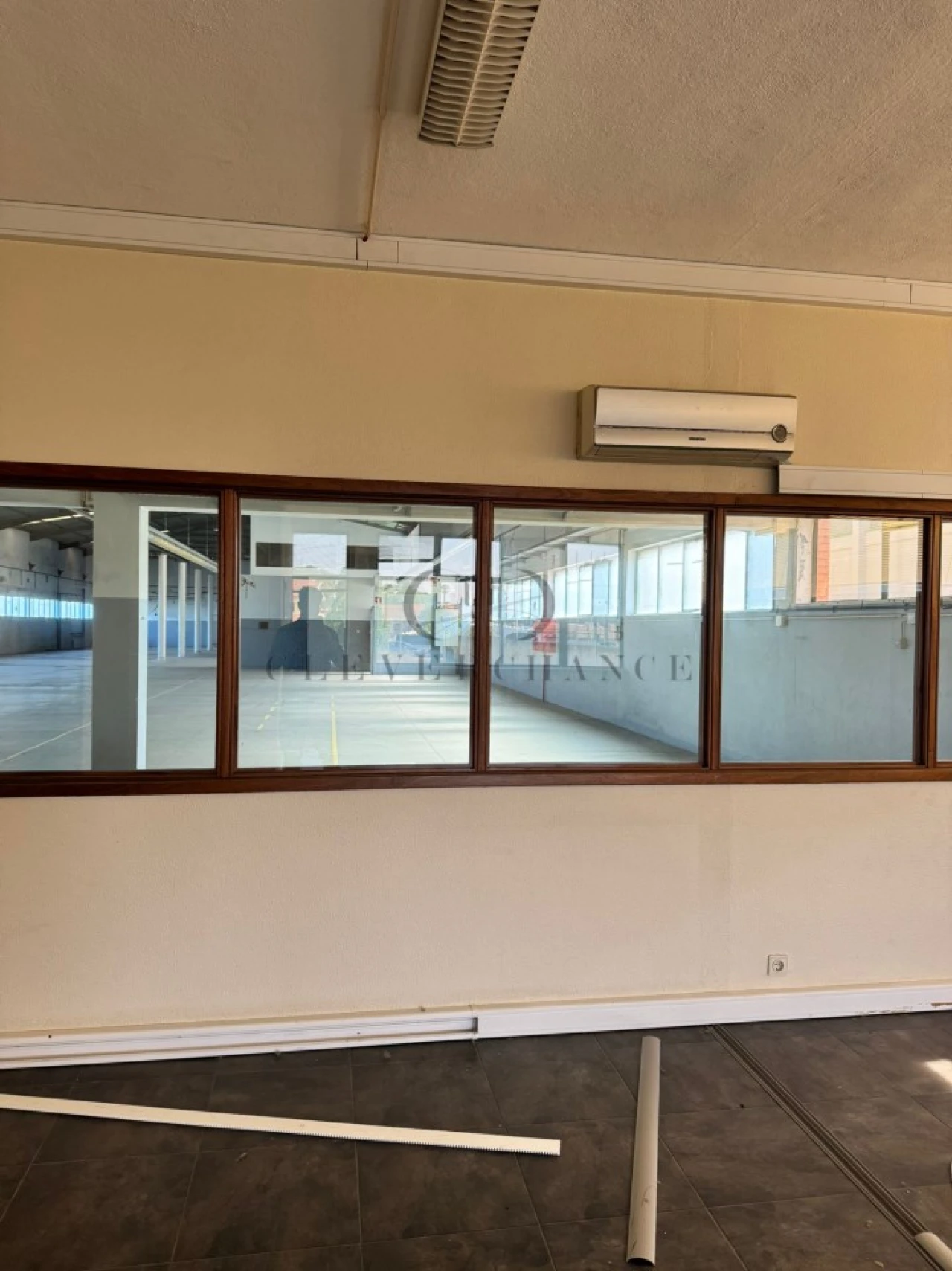 Armazém para Arrendamento em Gulpilhares e Valadares Foto 21