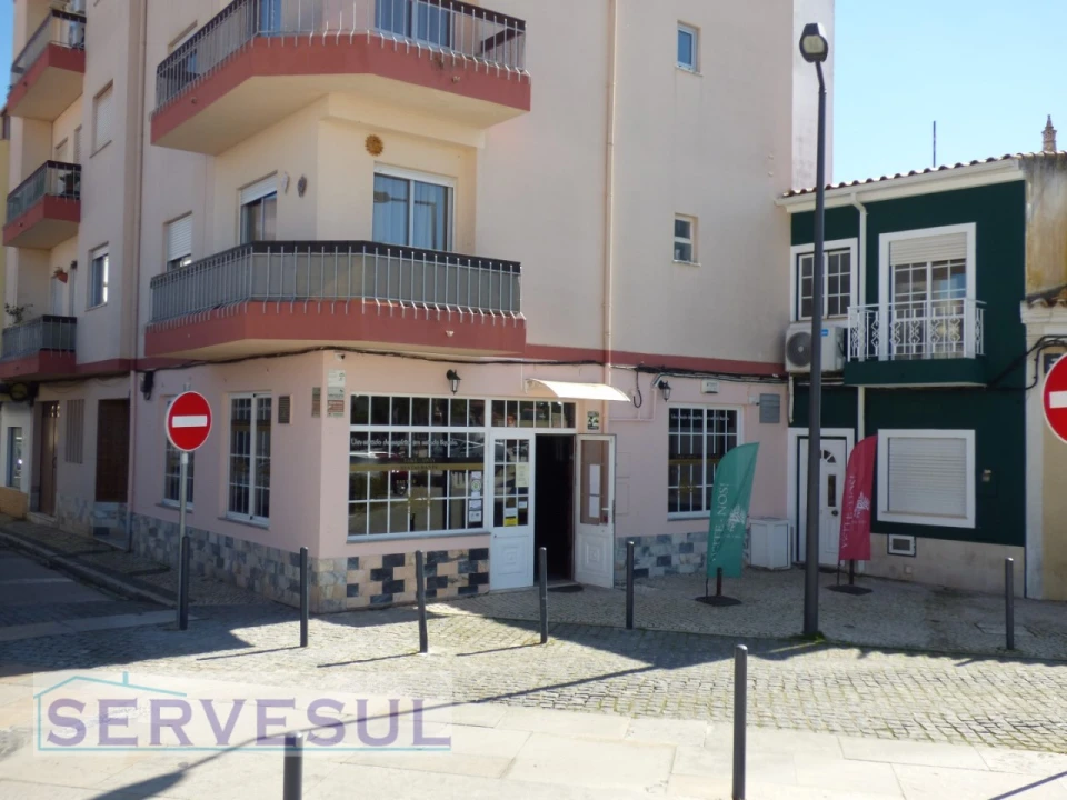 Moradia T2 para Venda em Silves Foto 3