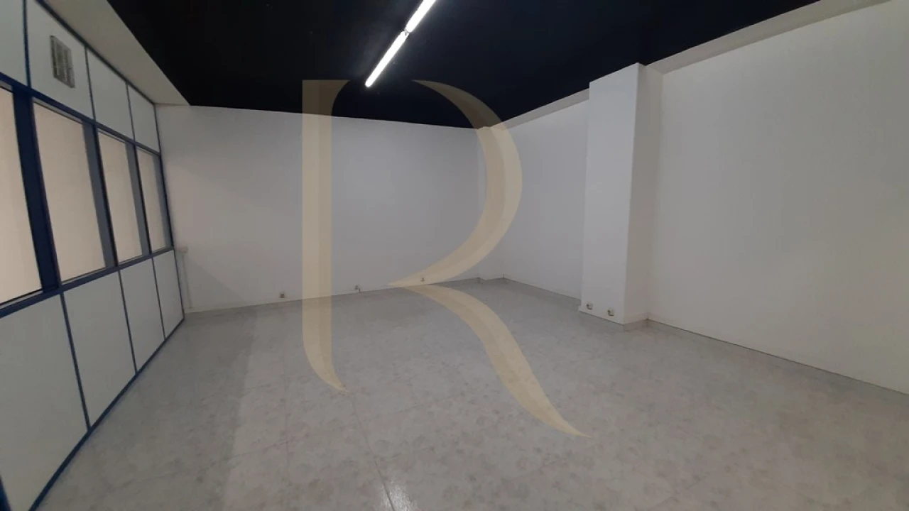 Armazém para Venda em Amora Foto 8