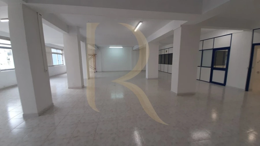 Armazém para Venda em Amora Foto 5