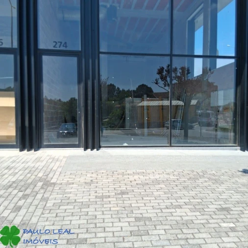 Loja para Venda em Fânzeres e São Pedro da Cova Foto 2