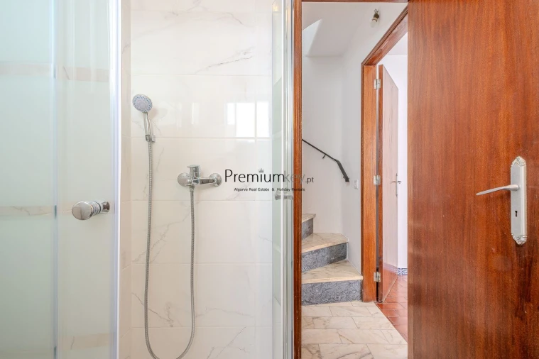 Moradia T2 para Venda em Albufeira e Olhos de Água Foto 15