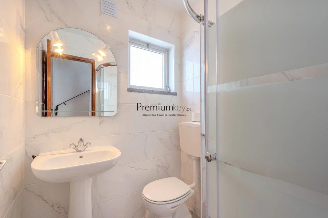 Moradia T2 para Venda em Albufeira e Olhos de Água Foto 18