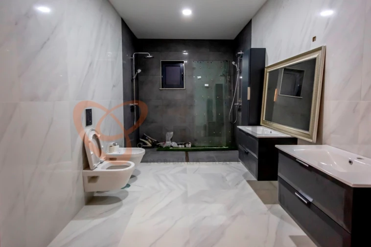 Apartamento T2 para Venda em Albufeira e Olhos de Água Foto 13