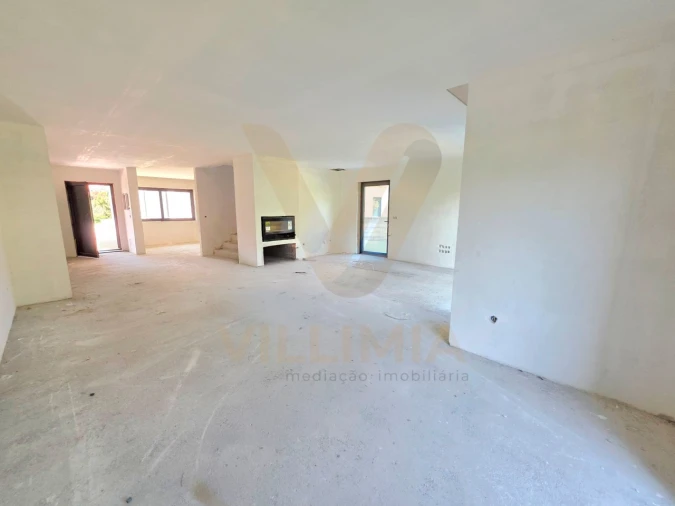 Moradia T3 para Venda em Padreiro (Salvador e Santa Cristina) Foto 3