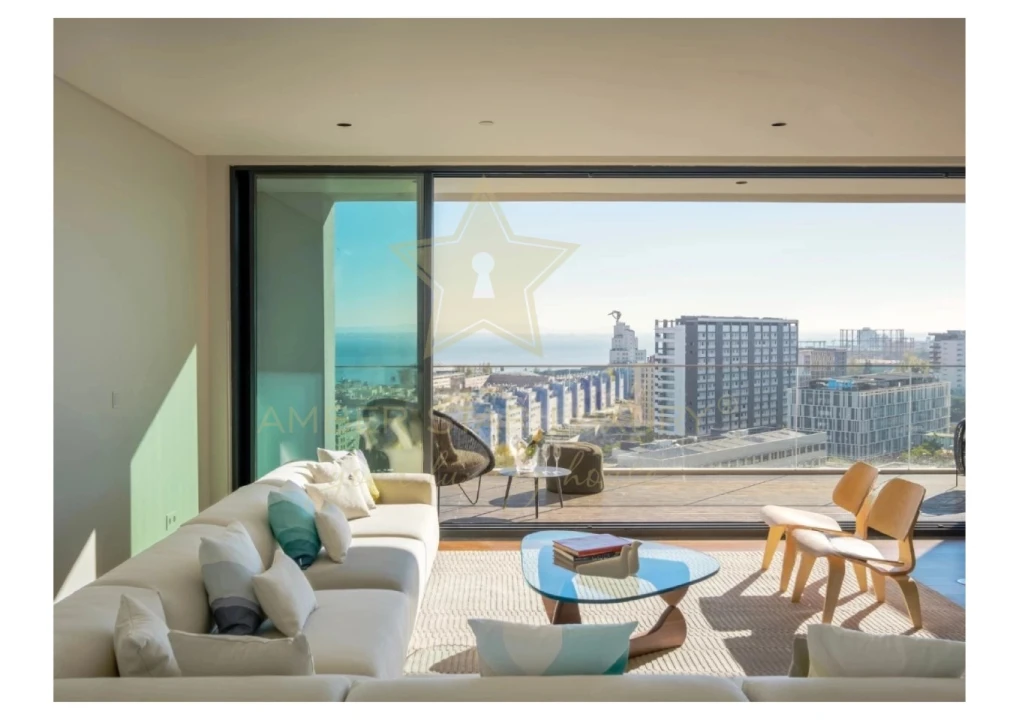 Apartamento T3 para Venda em Parque das Nações Foto 1
