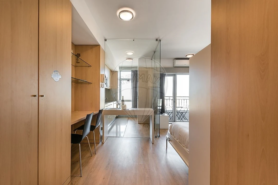 Apartamento para Venda em Campanhã Foto 1