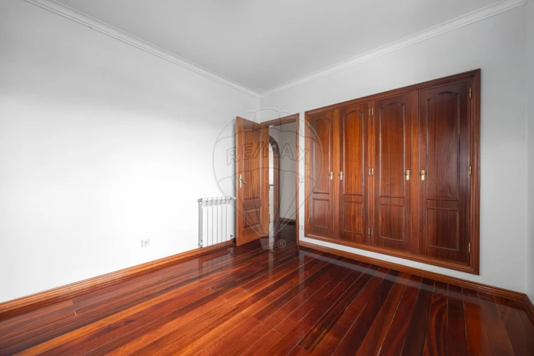 Moradia T6 para Venda em Enxara do Bispo, Gradil e Vila Franca do Rosário Foto 17