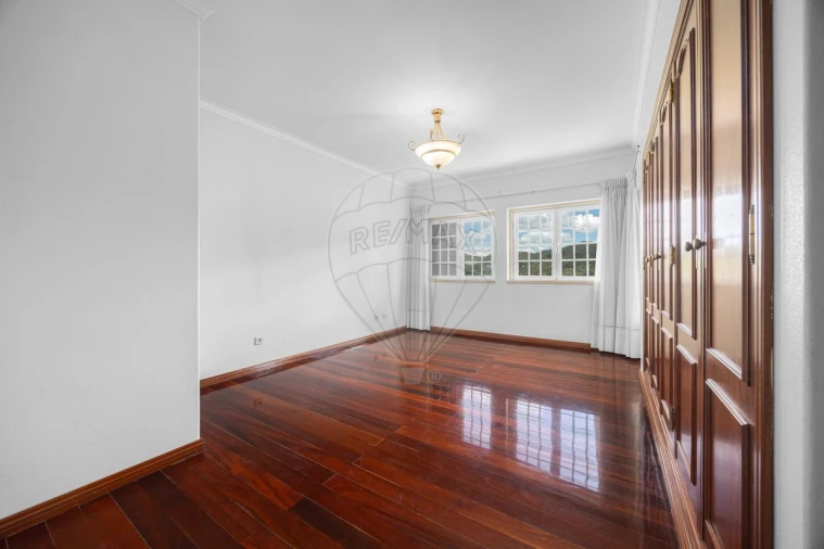 Moradia T6 para Venda em Enxara do Bispo, Gradil e Vila Franca do Rosário Foto 16