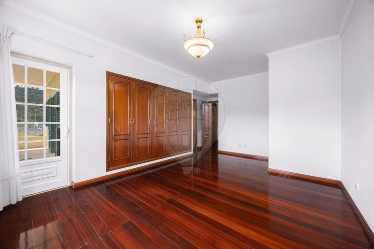 Moradia T6 para Venda em Enxara do Bispo, Gradil e Vila Franca do Rosário Foto 15