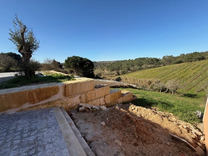 Moradia T3 para Venda em Salir de Matos Foto 33