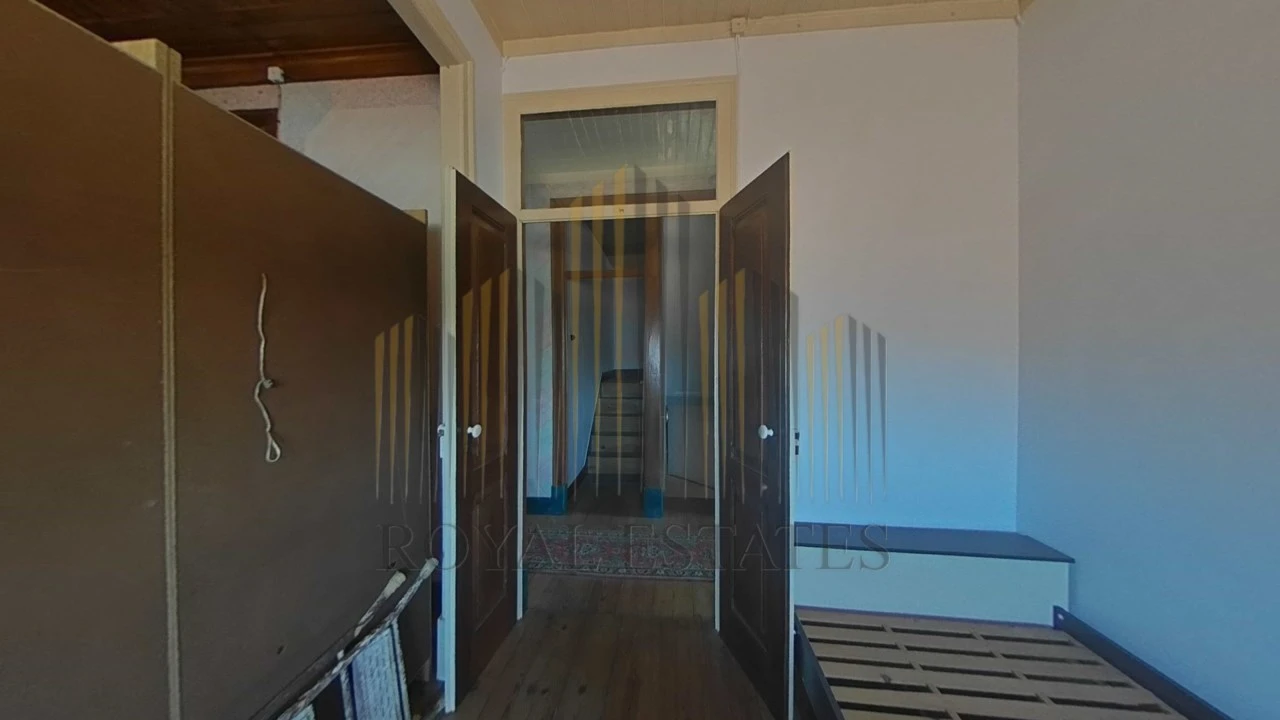 Prédio para Venda em Serra D'El-Rei Foto 8