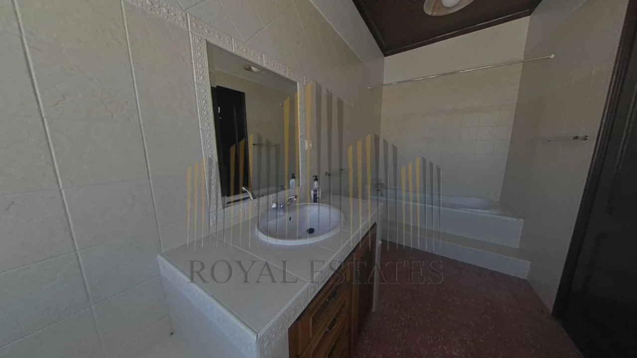 Prédio para Venda em Serra D'El-Rei Foto 15