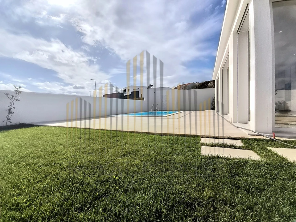 Moradia T3 para Venda em Lourinhã e Atalaia Foto 6