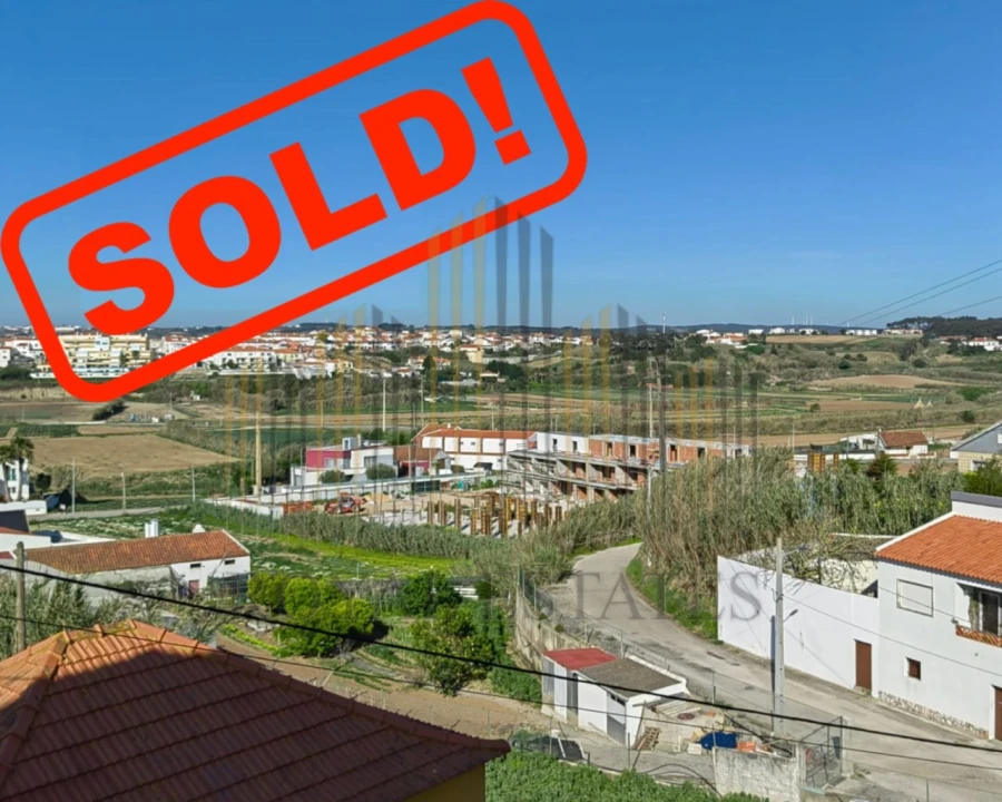 Apartamento T2 para Venda em Lourinhã e Atalaia Foto 1