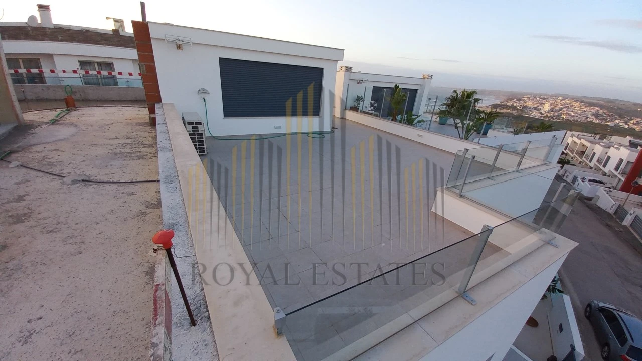 Moradia T3 para Venda em Lourinhã e Atalaia Foto 3