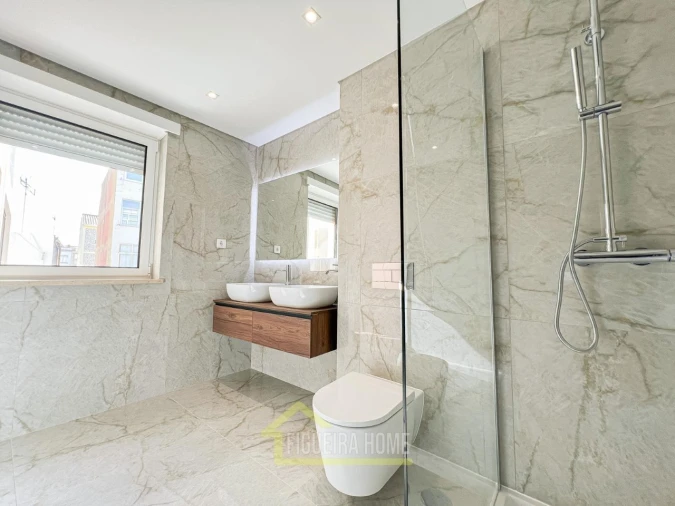 Apartamento T3 para Venda em Buarcos Foto 50