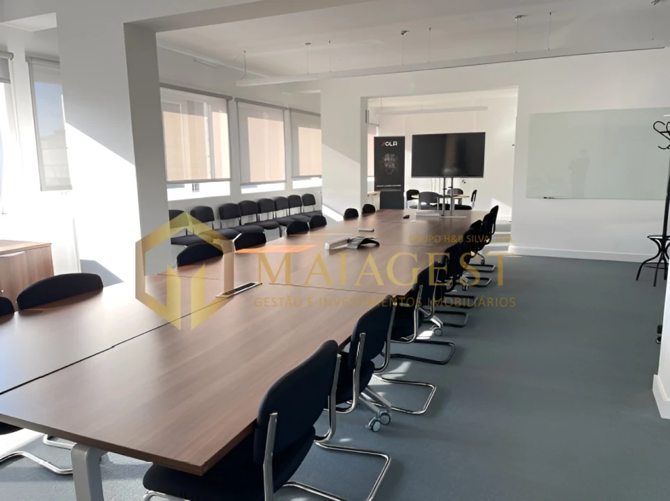 Escritório para Venda em Cedofeita, Santo Ildefonso, Sé, Miragaia, São Nicolau e Vitória Foto 1