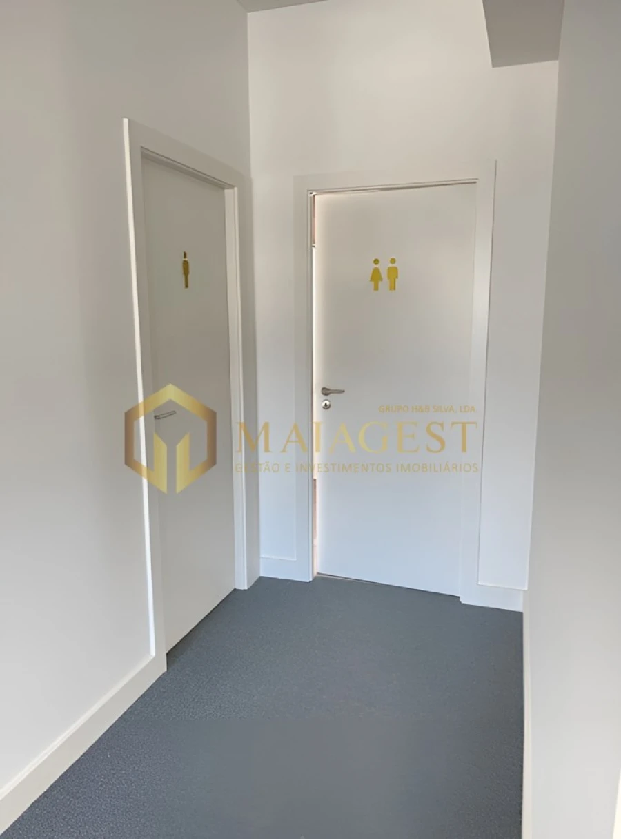 Escritório para Venda em Cedofeita, Santo Ildefonso, Sé, Miragaia, São Nicolau e Vitória Foto 9