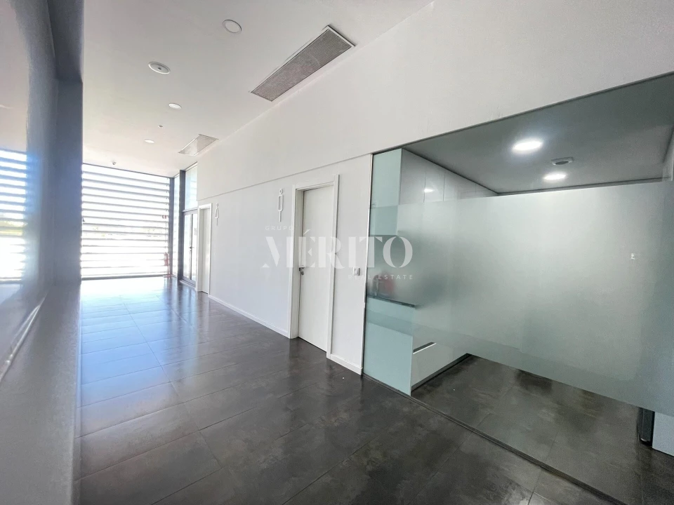 Escritório para Arrendamento em Ferreiros e Gondizalves Foto 10