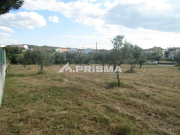Terreno para Venda em Benquerenças