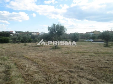 Terreno para Venda em Benquerenças