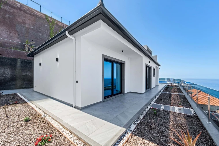 Moradia T3 para Venda em Ribeira Brava Foto 4