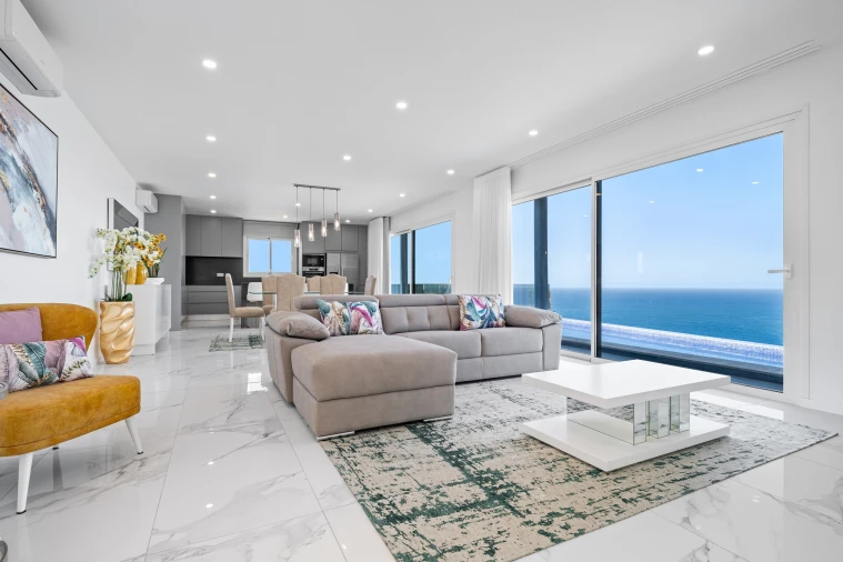 Moradia T3 para Venda em Ribeira Brava Foto 1