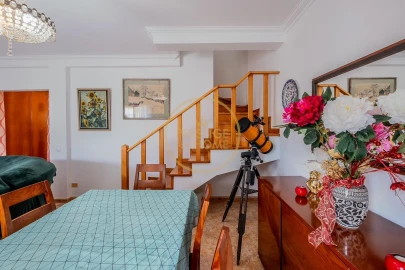 Moradia T3 para Venda em Santa Barbara