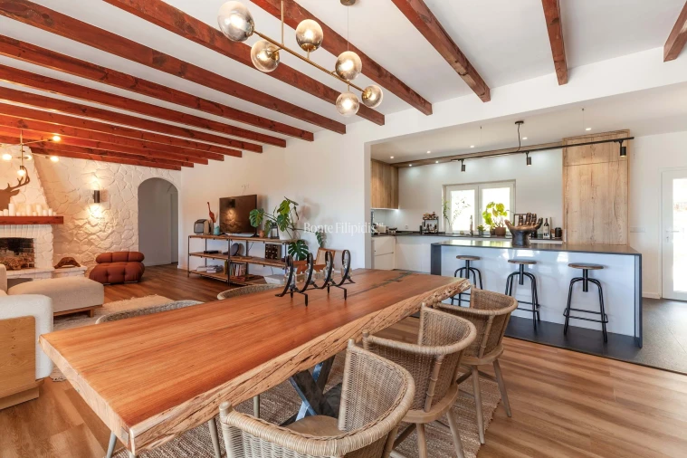 Moradia T6 para Venda em Igreja Nova e Cheleiros Foto 4