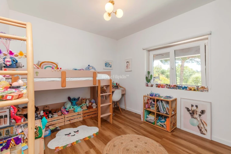 Moradia T6 para Venda em Igreja Nova e Cheleiros Foto 19