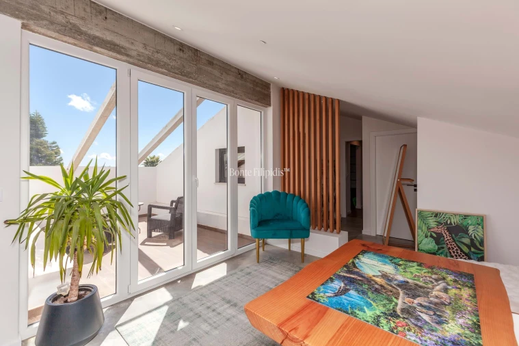 Moradia T6 para Venda em Igreja Nova e Cheleiros Foto 29