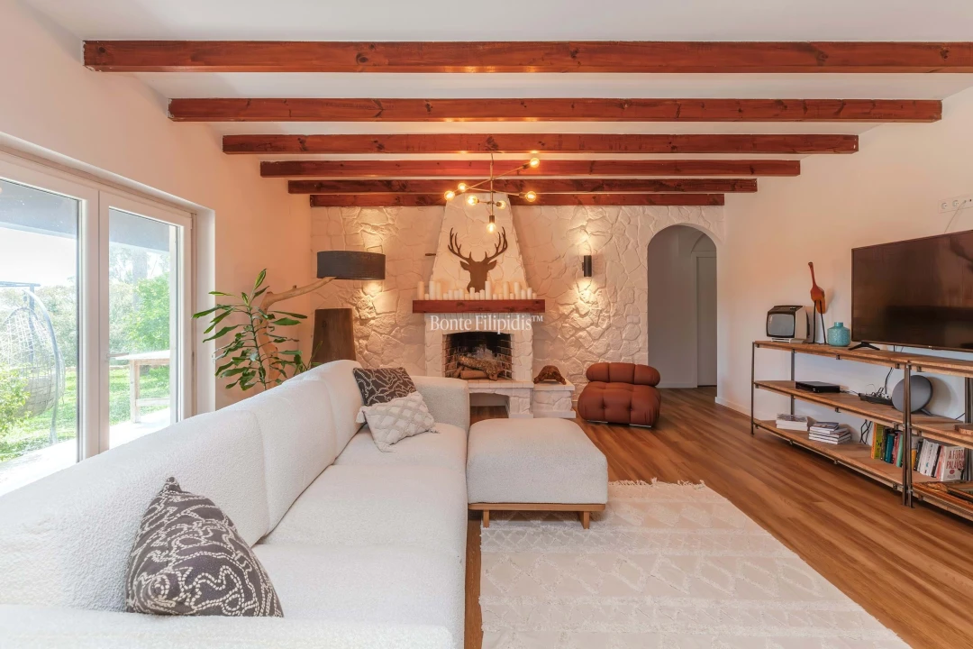 Moradia T6 para Venda em Igreja Nova e Cheleiros Foto 14