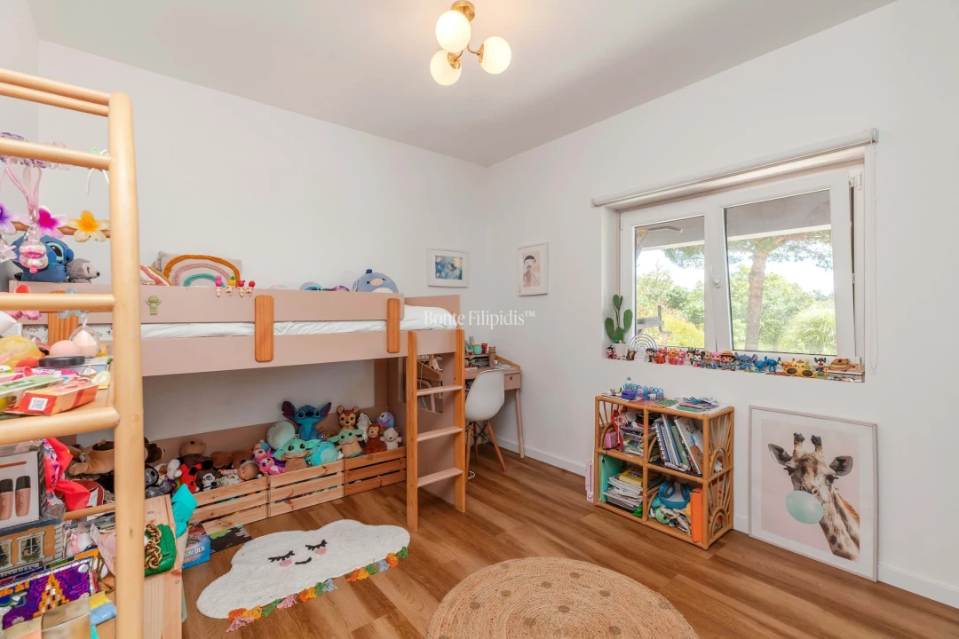 Moradia T6 para Venda em Igreja Nova e Cheleiros Foto 19