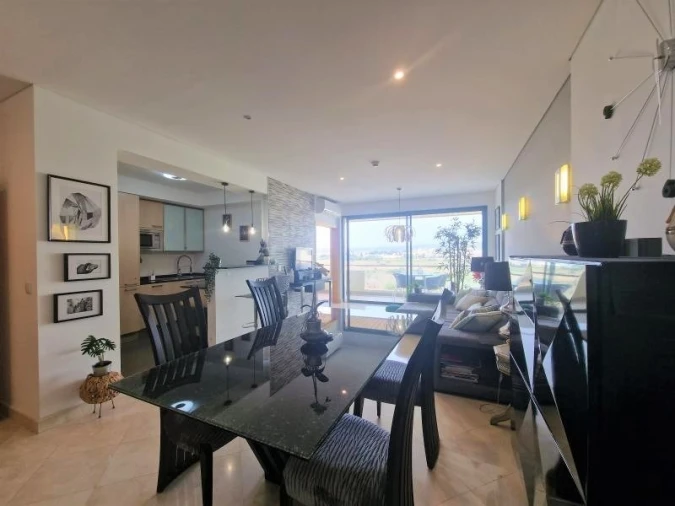 Apartamento T2 para Venda em Quarteira Foto 4