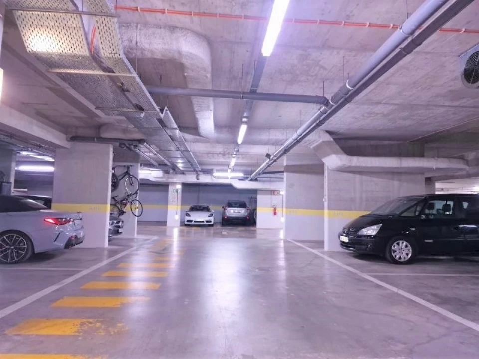 Apartamento T2 para Venda em Quarteira Foto 12