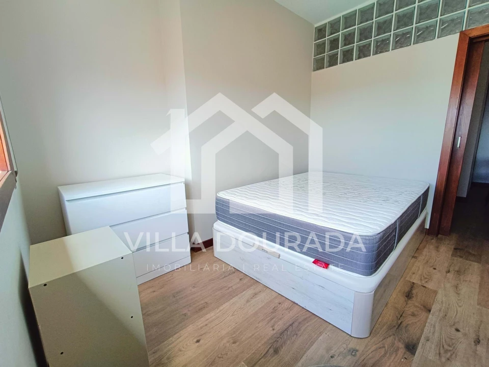 Apartamento T1 para Arrendamento em Santa Marinha e São Pedro da Afurada Foto 12