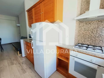 Apartamento T1 para Arrendamento em Santa Marinha e São Pedro da Afurada