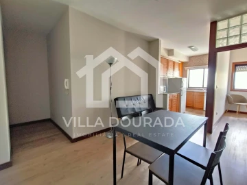 Apartamento T1 para Arrendamento em Santa Marinha e São Pedro da Afurada