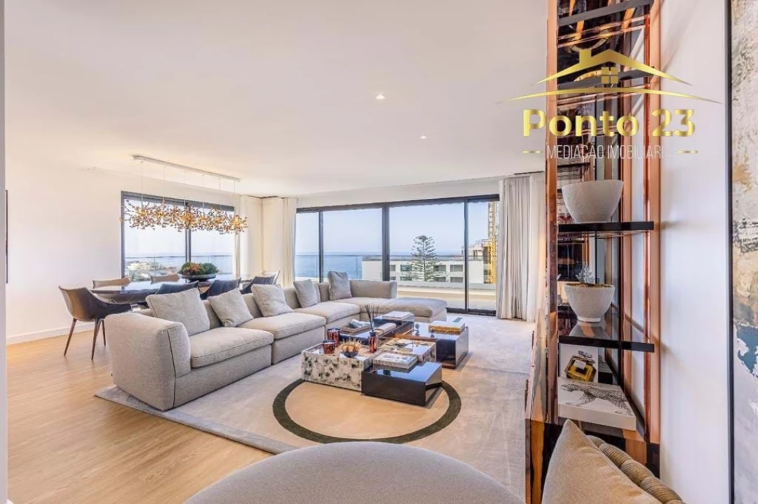 Apartamento T5 para Venda em São Martinho Foto 13