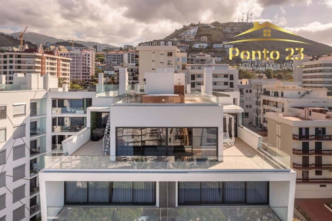 Apartamento T5 para Venda em São Martinho Foto 39