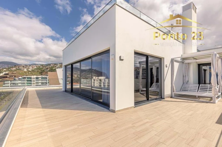 Apartamento T5 para Venda em São Martinho Foto 7