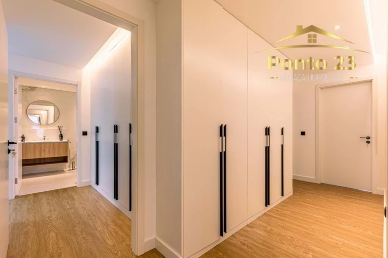 Apartamento T5 para Venda em São Martinho Foto 15